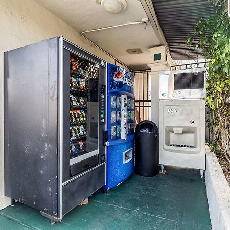 Motel 6 Σαν Ραφαέλ Εξωτερικό φωτογραφία