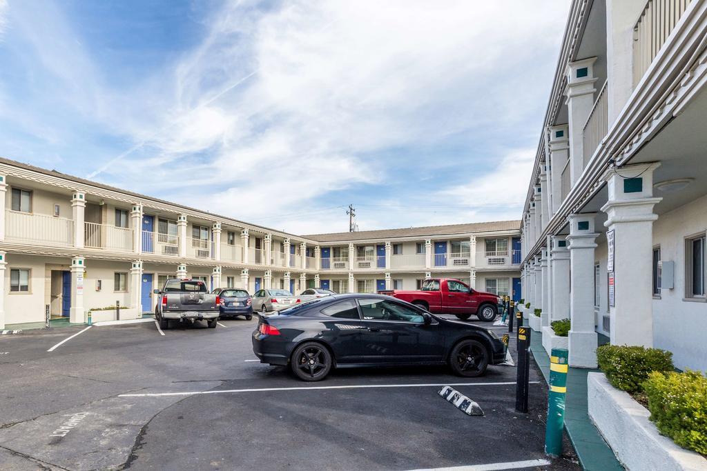 Motel 6 Σαν Ραφαέλ Εξωτερικό φωτογραφία
